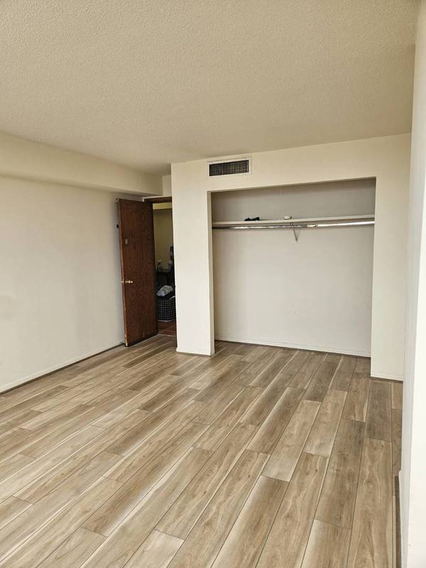 7234 W North AVE #908, Elmwood Park, IL 60707
