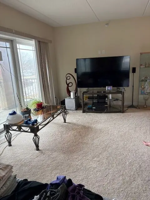 77 N Wolf RD #210, Northlake, IL 60164