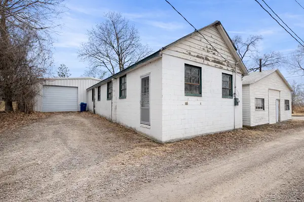 4810 2nd AVE, Moline, IL 61265