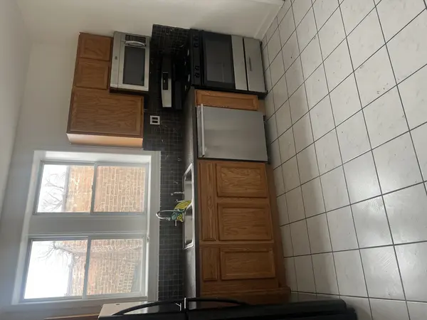 7737 S Kingston AVE #3n, Chicago, IL 60649
