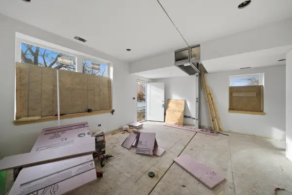 1313 Shields AVE, Chicago Heights, IL 60411