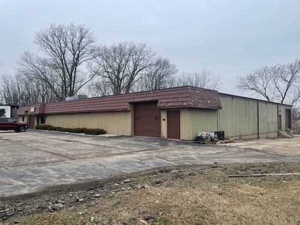 41W584 US HIGHWAY 20, Hampshire, IL 60140