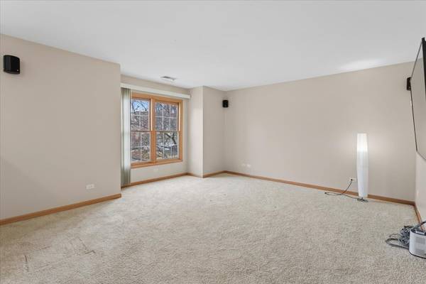 1449 Whitespire CT, Naperville, IL 60565
