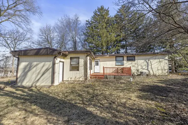 128 Harding CT, Glen Ellyn, IL 60137