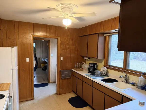 815 W Walnut ST, Oglesby, IL 61348