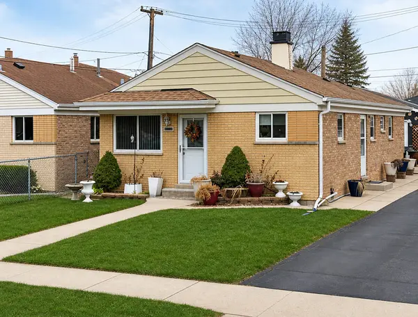 7848 Meade AVE, Burbank, IL 60459