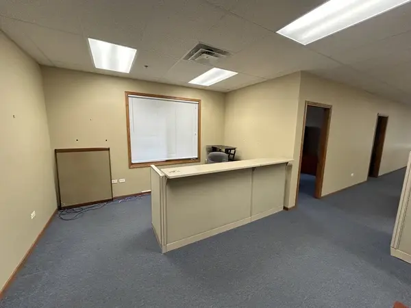 1510 Plainfield RD #3, Darien, IL 60561