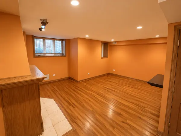 4837 S Forrestville AVE #1, Chicago, IL 60615
