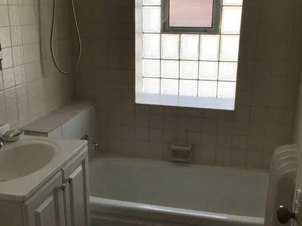 Address not disclosed, Forest Park, IL 60130