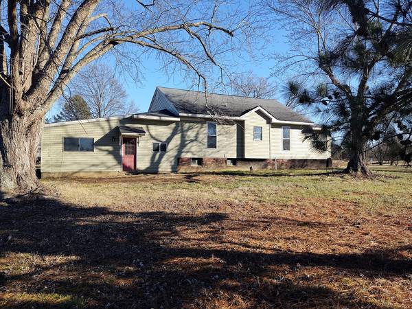 515 Thunderhawk RD, Ozark, IL 62972