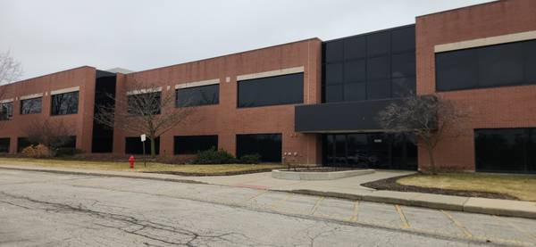 4200 Cantera DR #117, Warrenville, IL 60555