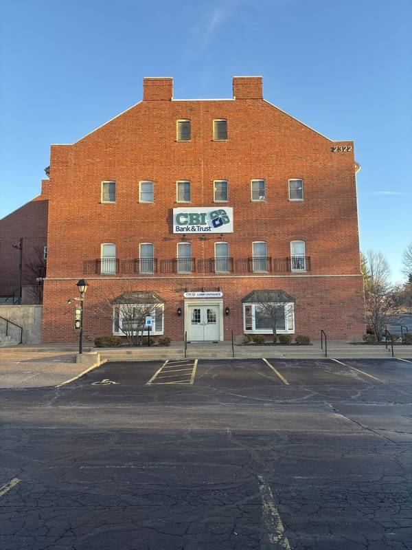 2332 E Kimberly RD, Davenport, IA 52807