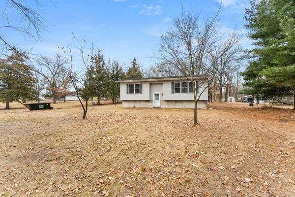 449 83rd AVE, New Boston, IL 61272