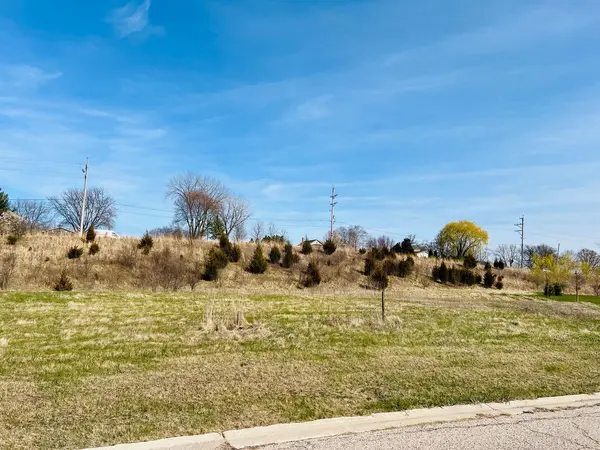 10465 Red Leaf CIR, Lakewood, IL 60014