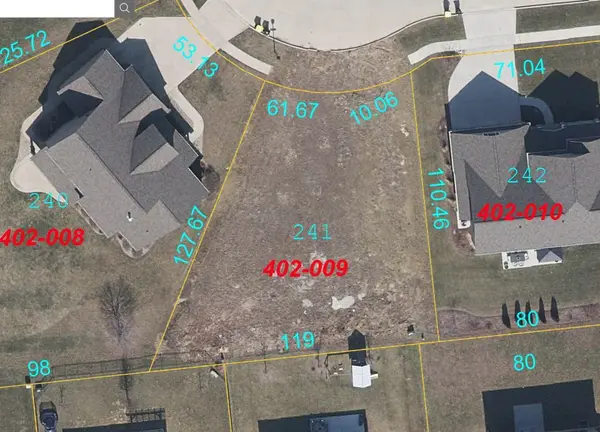 1766 Hicksii RD, Normal, IL 61761
