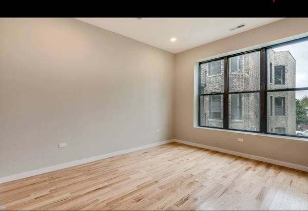4525 S Evans AVE, Chicago, IL 60653