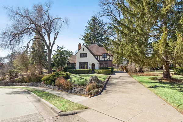 716 Terrace DR, Clinton, IA 52732