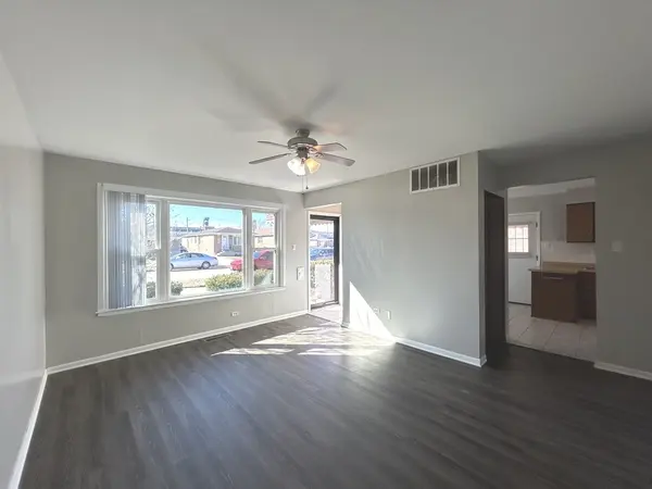 12725 S Saginaw AVE, Chicago, IL 60633