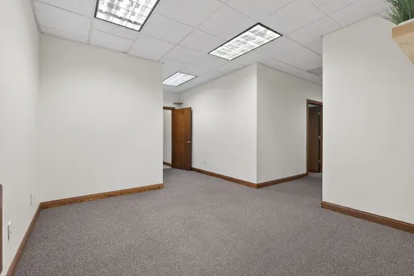 32 Uno CIR #A-B, Joliet, IL 60435