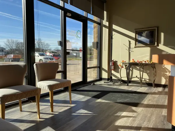 2660 E 53RD ST #2, Davenport, IA 52807
