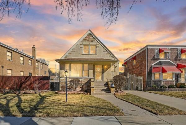 8407 S Wolcott AVE, Chicago, IL 60620
