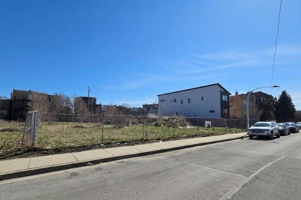 6415 S Drexel AVE, Chicago, IL 60637