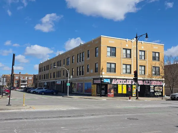 1-15 N Keeler AVE, Chicago, IL 60624