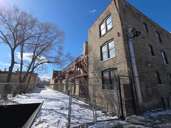 1-15 N Keeler AVE, Chicago, IL 60624
