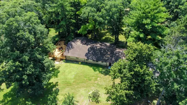 20798 White Oaks RD, Morrison, IL 61270