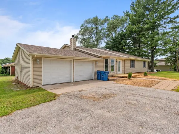 1610 Wisconsin ST, Leclaire, IA 52753