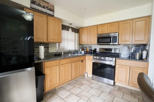 3009 Longfellow AVE, Hazel Crest, IL 60429