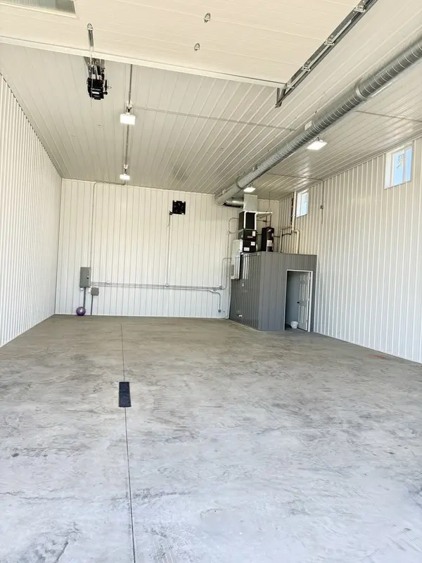 2211 Grandview AVE #7, Muscatine, IA 52761