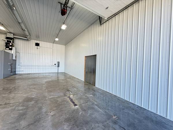 1510 Grandview AVE #1-2, Muscatine, IA 52761