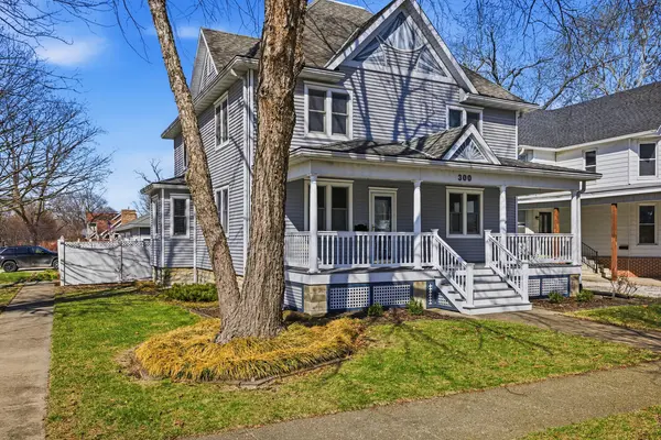 300 E Maple ST, Fairbury, IL 61739