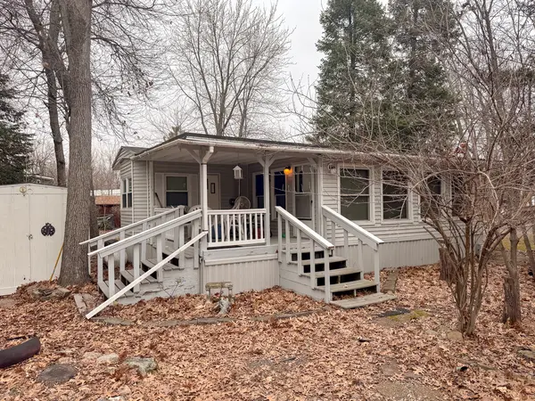 8/119 & 120 Woodhaven, Sublette, IL 61367