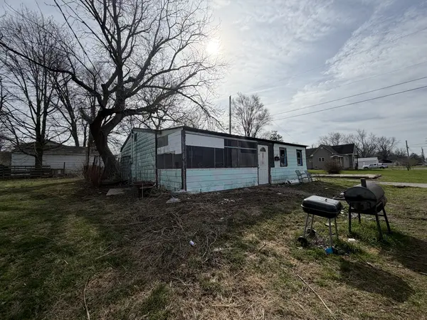 538 N Austin ST, Paris, IL 61944