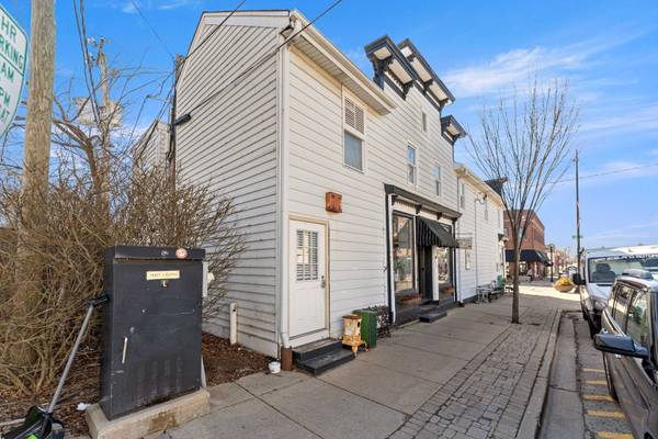 201 S Cook ST, Barrington, IL 60010