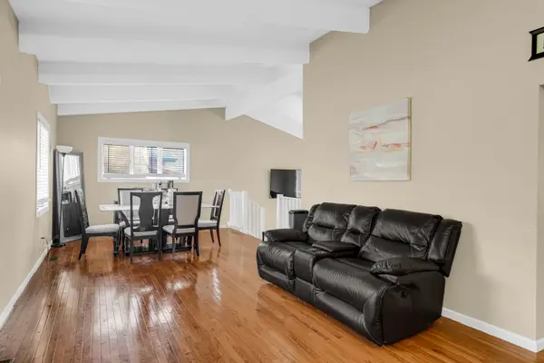 1741 Oak Lane RD, Flossmoor, IL 60422