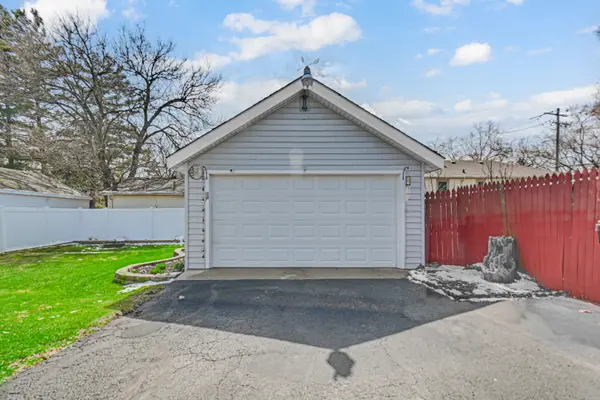 1545 Ridge RD, Homewood, IL 60430