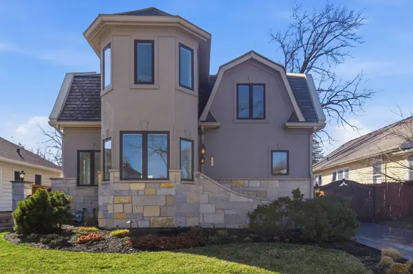 1020 Hill AVE, Elgin, IL 60120
