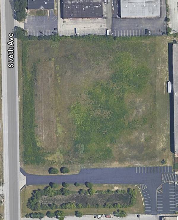 9901 S 76th AVE, Bridgeview, IL 60455