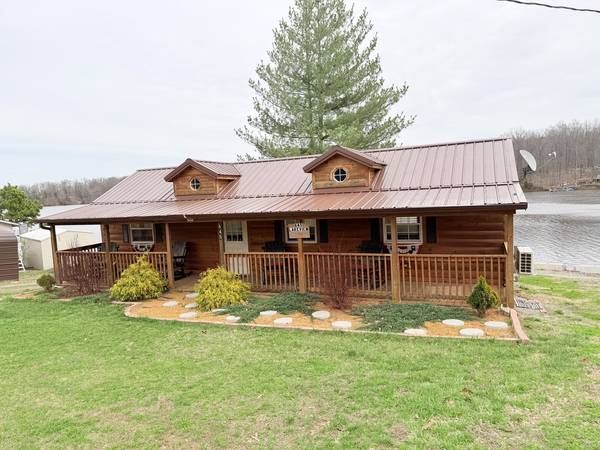 845 Lakeview RD, Galatia, IL 62935
