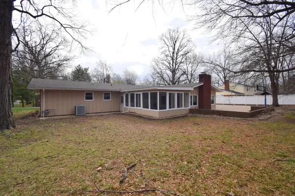 4 Webster Hill EST, Mt Vernon, IL 62864