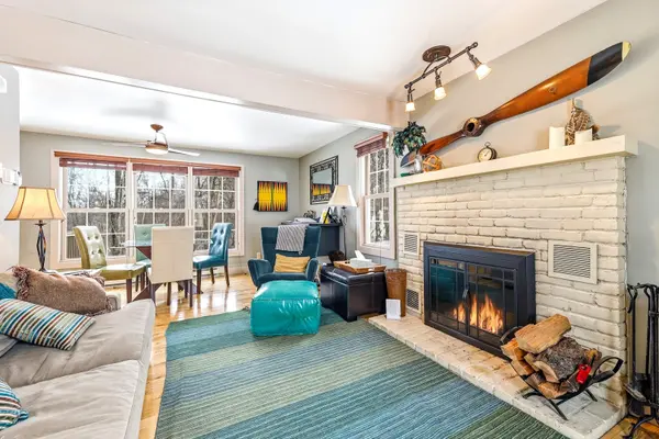 7 Settler LN, Galena, IL 61036