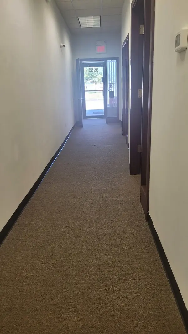 9955 W 151st ST, Orland Park, IL 60462