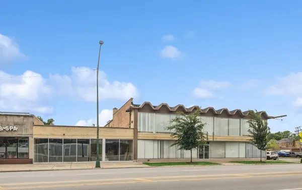 3451 W Peterson AVE, Chicago, IL 60659