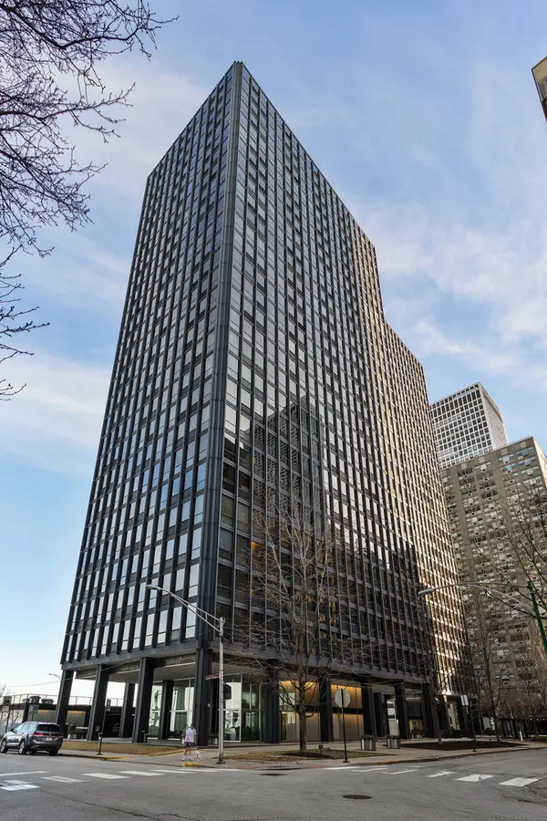 910 N LAKE SHORE DR #2819, Chicago, IL 60611