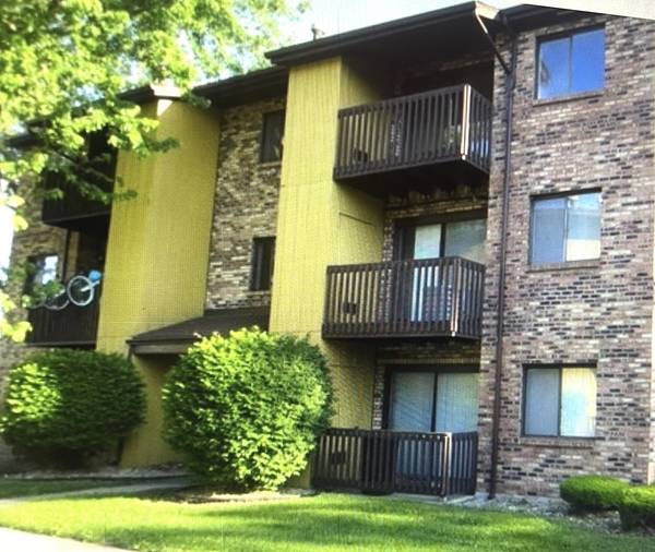 1249 Cunningham DR #3E, Calumet City, IL 60409