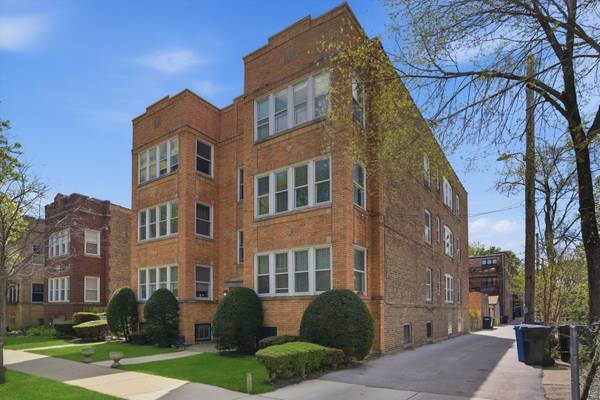 1739 W Gregory AVE, Chicago, IL 60640
