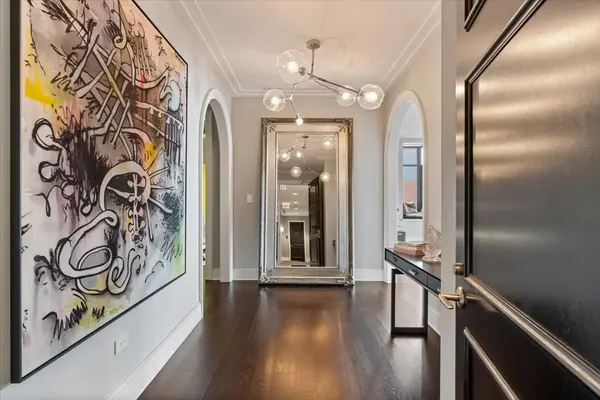 118 E Erie ST #35G, Chicago, IL 60611